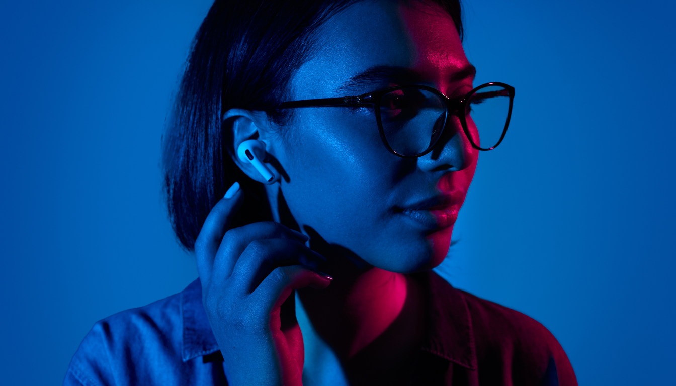 Mobiltelefon og risikoen for nedsat hørelse: hvad du bør vide - Illustration