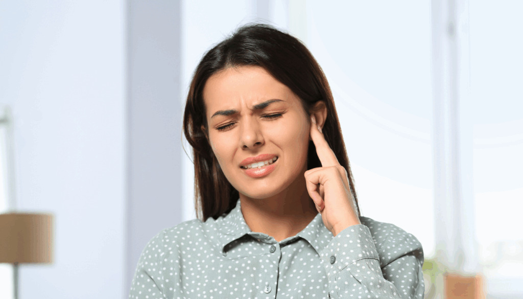 Tinnitus: forstå symptomerne og find lindring gennem høreapparater - Illustration